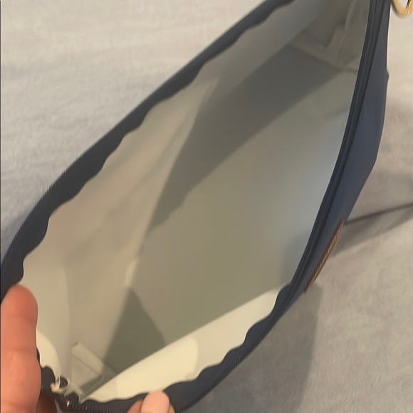 Longchamp brand new blue cosmetic bag pouch Bag 12 x 5 x 3 - Picture 5 of 7